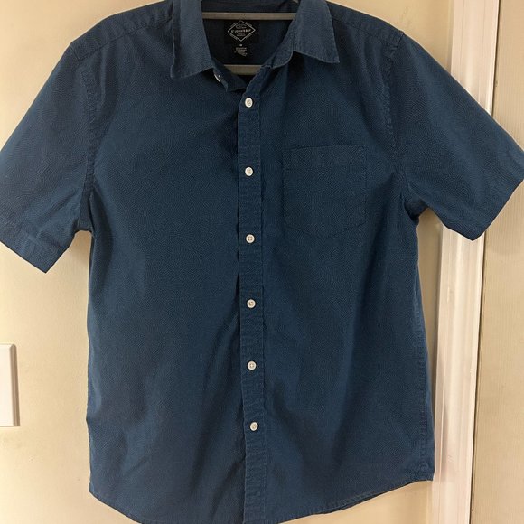St. John's Bay Button Down Short Sleeve Men’s Shirt - Picture 5 of 5